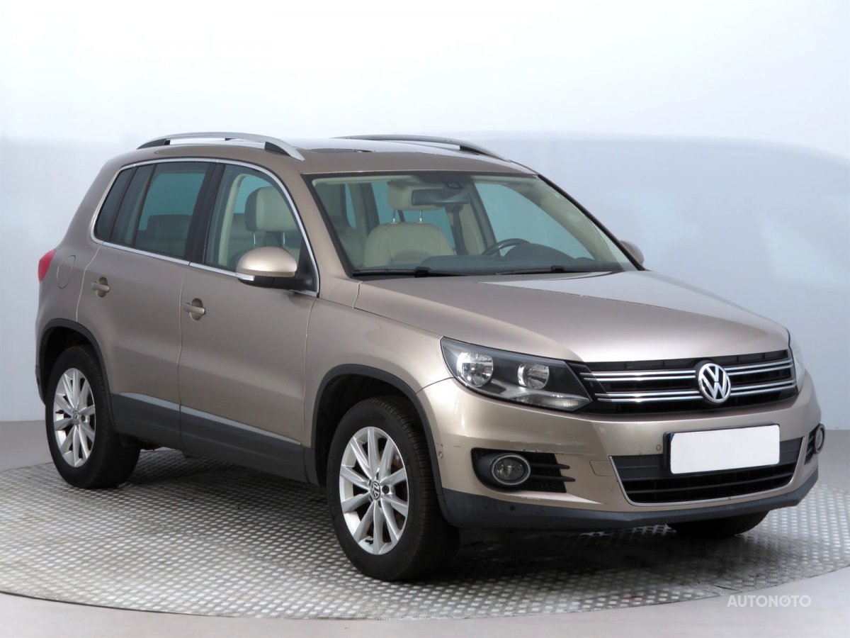 Volkswagen Tiguan, 2012 - celkový pohled