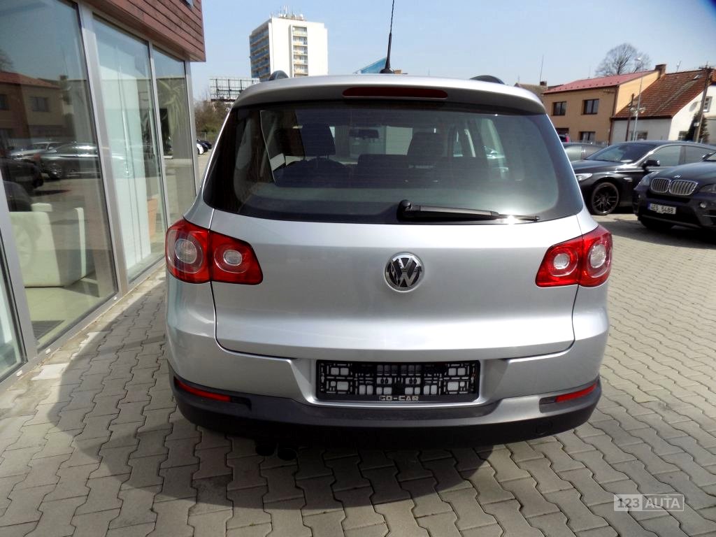 Volkswagen Tiguan, 2011 - pohled č. 3