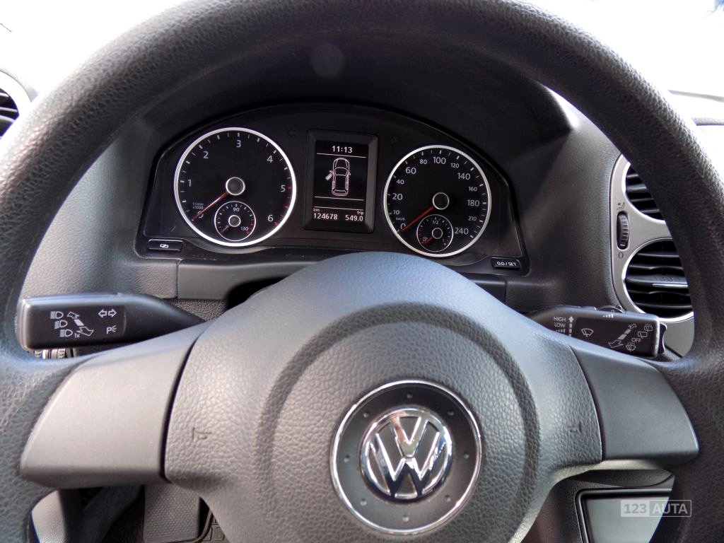 Volkswagen Tiguan, 2011 - pohled č. 5