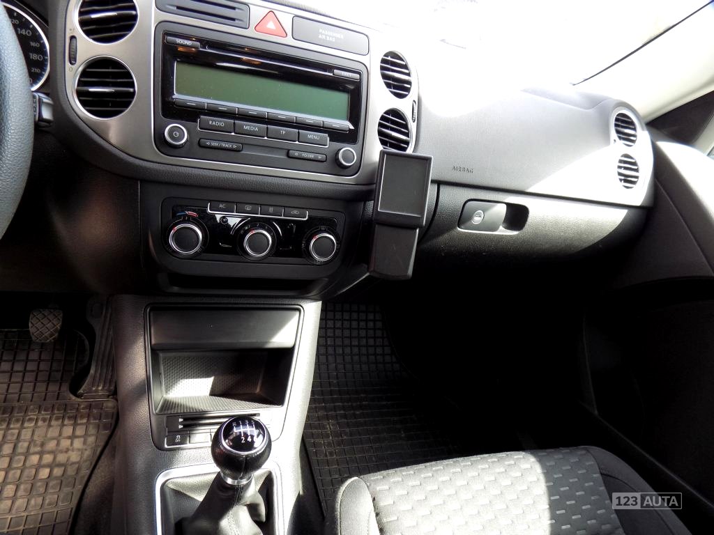 Volkswagen Tiguan, 2011 - pohled č. 6