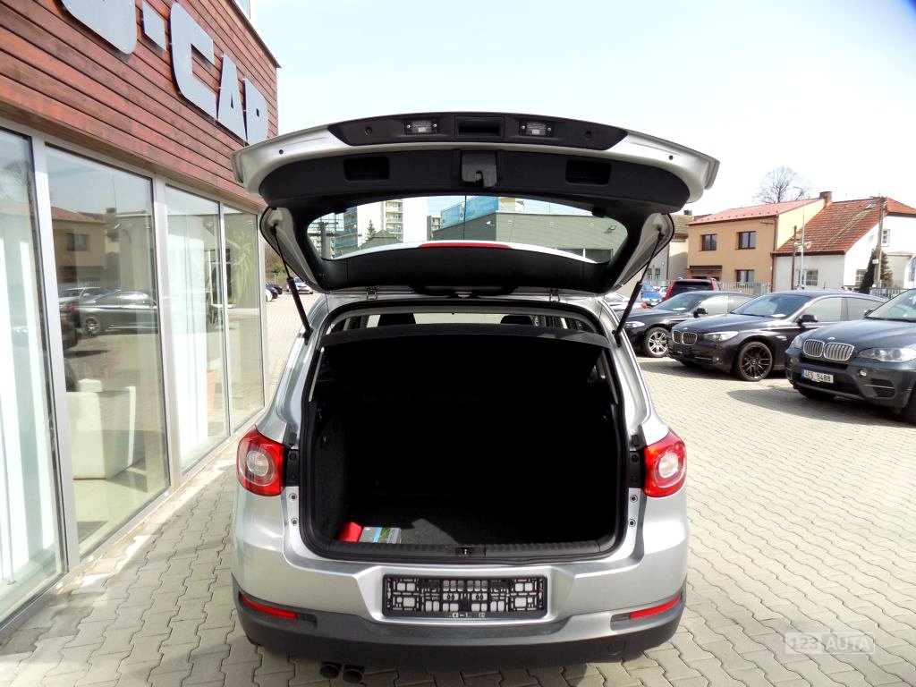 Volkswagen Tiguan, 2011 - pohled č. 9
