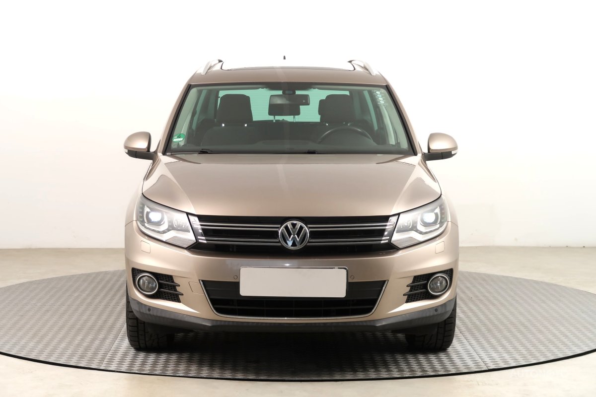 Volkswagen Tiguan, 2011 - pohled č. 2