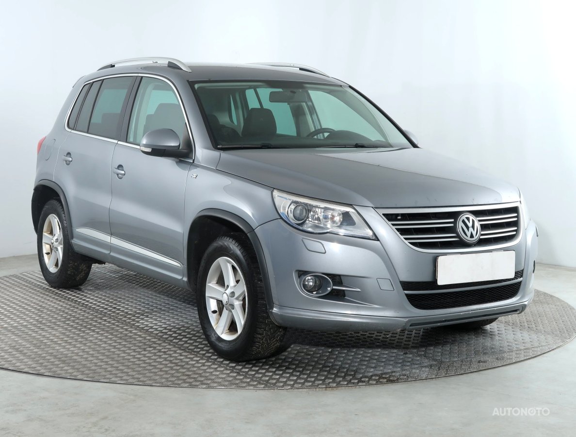 Volkswagen Tiguan, 2010 - celkový pohled