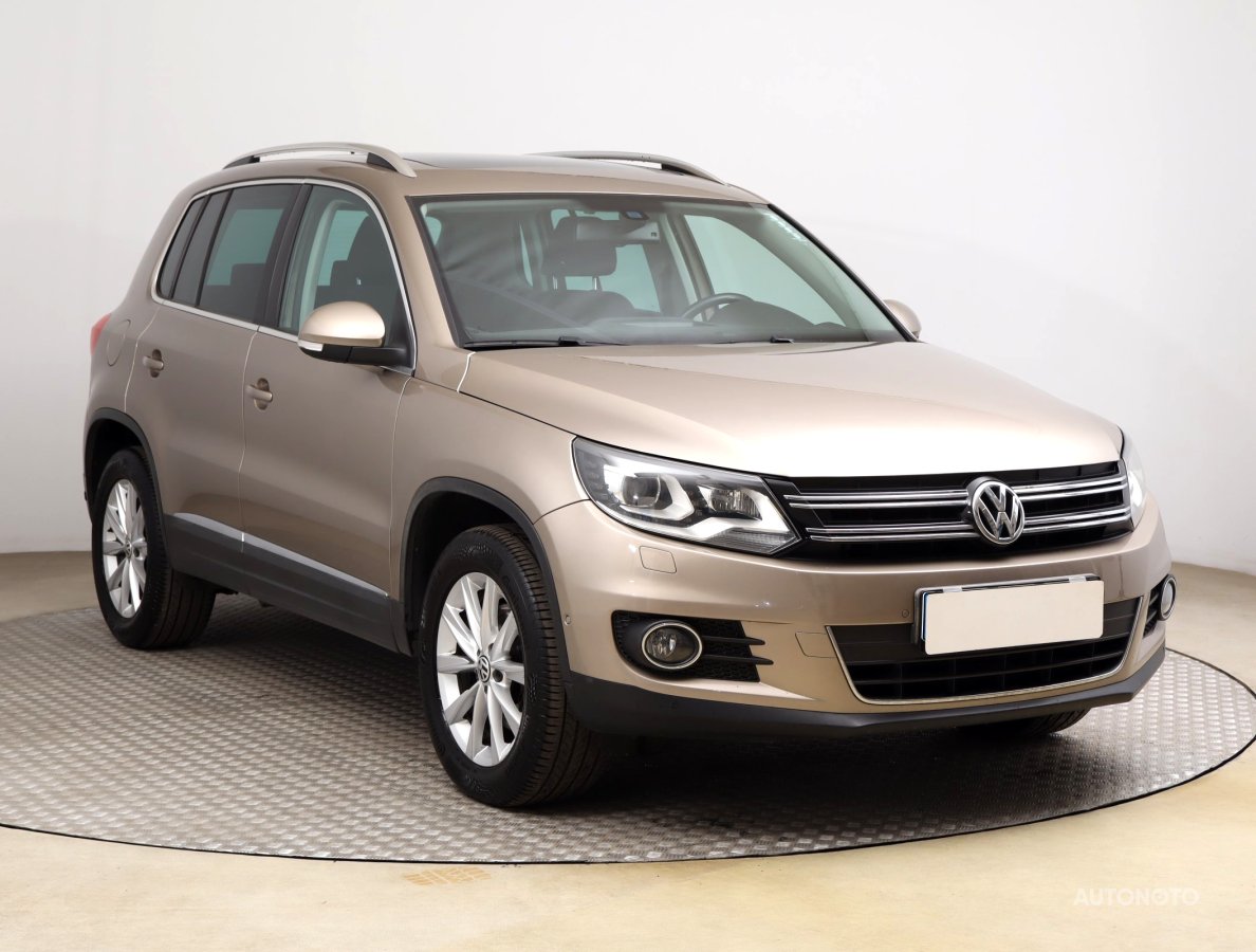 Volkswagen Tiguan, 2012 - celkový pohled