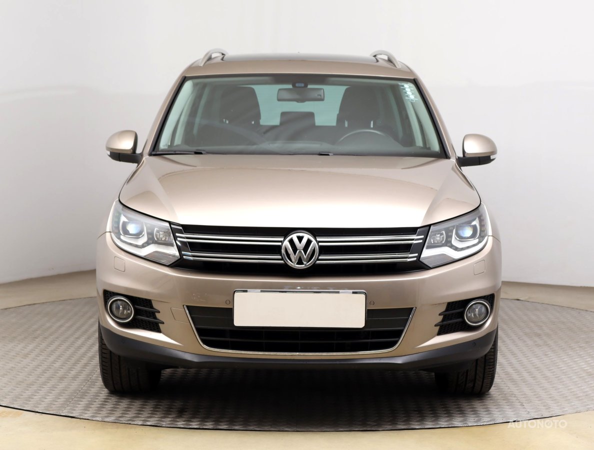 Volkswagen Tiguan, 2012 - pohled č. 2