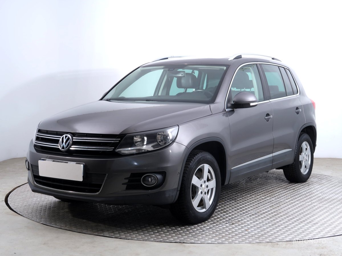 Volkswagen Tiguan, 2012 - pohled č. 3