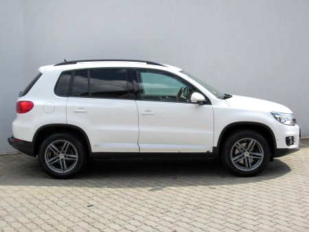 Volkswagen Tiguan, 2013 - pohled č. 4