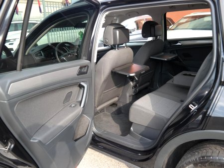 Volkswagen Tiguan, 2018 - pohled č. 9