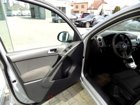 Volkswagen Tiguan, 2011 - pohled č. 8