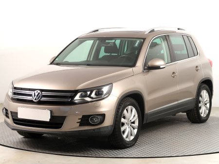 Volkswagen Tiguan, 2011 - pohled č. 3