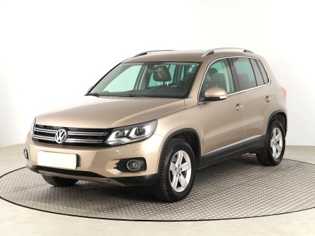 Volkswagen Tiguan, 2015 - pohled č. 3