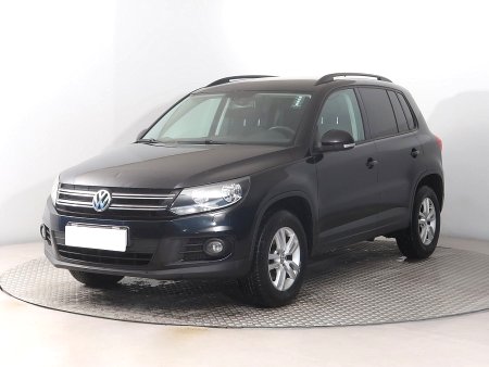 Volkswagen Tiguan, 2011 - pohled č. 3