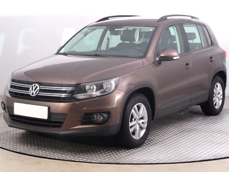 Volkswagen Tiguan, 2015 - pohled č. 3
