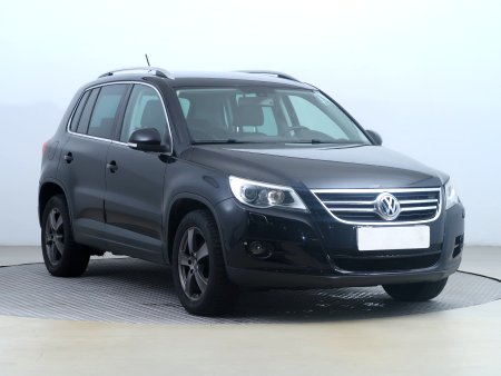 Volkswagen Tiguan, 2011