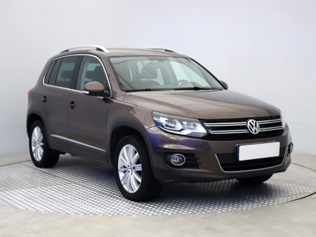 Volkswagen Tiguan, 2011