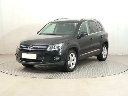 Volkswagen Tiguan, 2012 - pohled č. 3