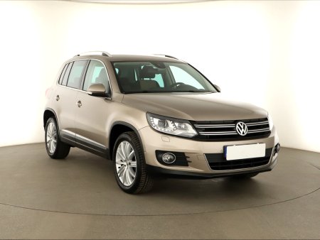 Volkswagen Tiguan, 2012