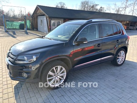 Volkswagen Tiguan, 2011