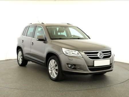 Volkswagen Tiguan, 2011