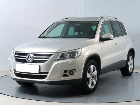 Volkswagen Tiguan, 2011 - pohled č. 3