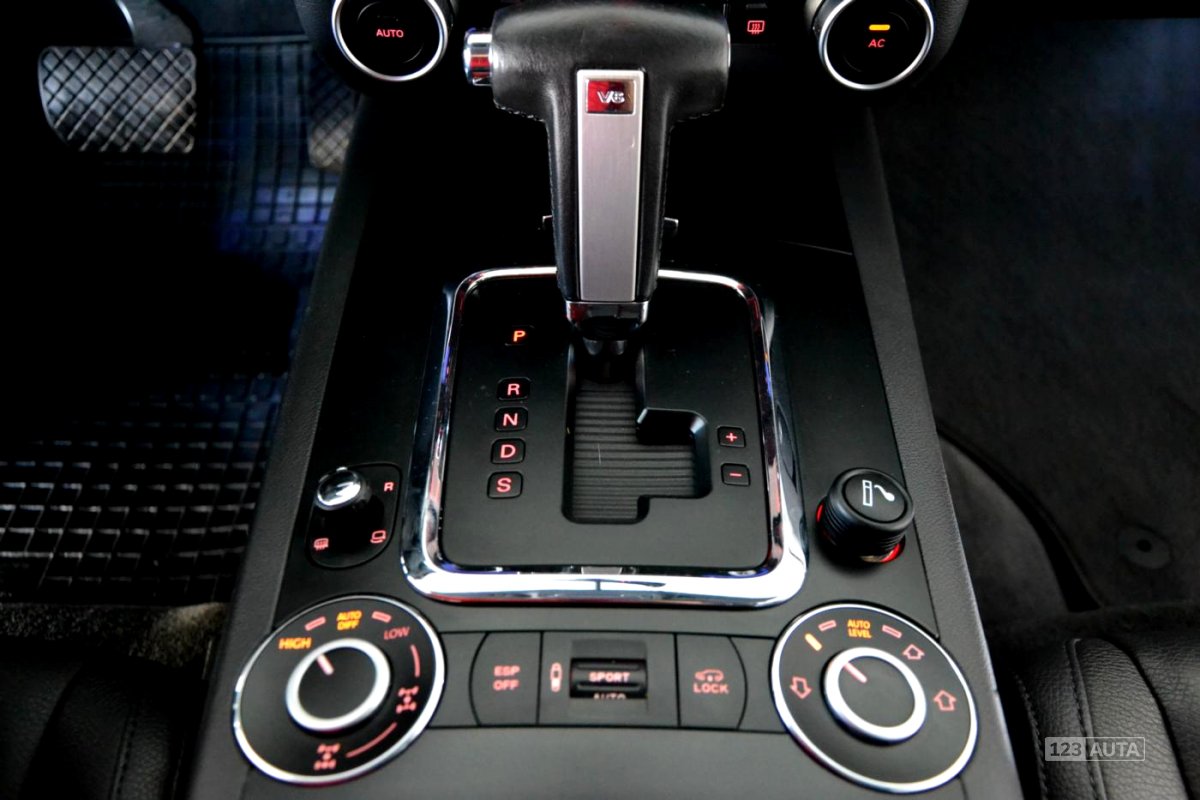 Volkswagen Touareg, 2008 - pohled č. 21