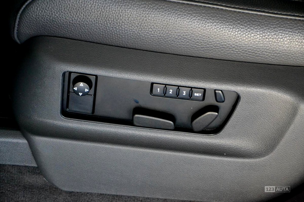 Volkswagen Touareg, 2008 - pohled č. 26