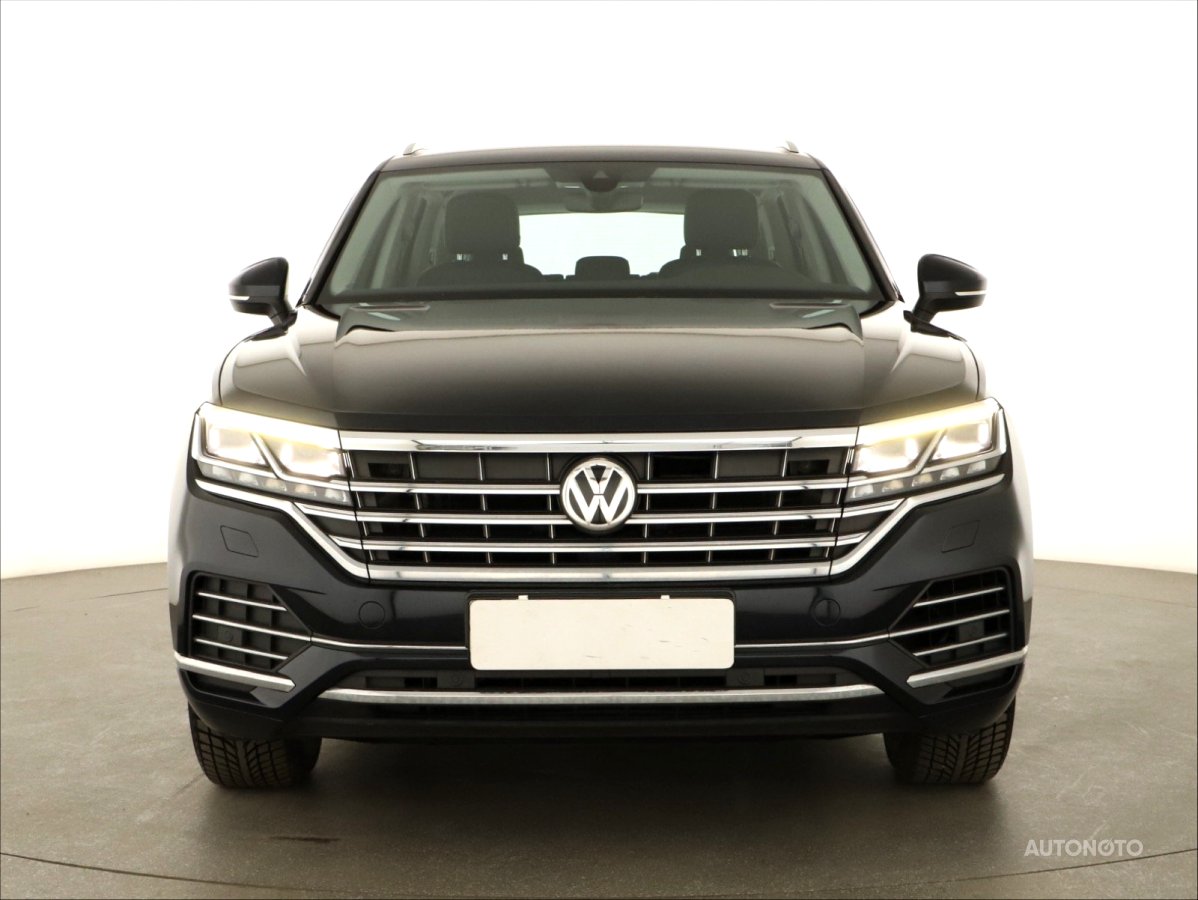 Volkswagen Touareg, 2018 - pohled č. 2