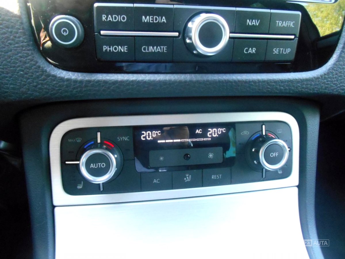 Volkswagen Touareg, 2012 - pohled č. 13