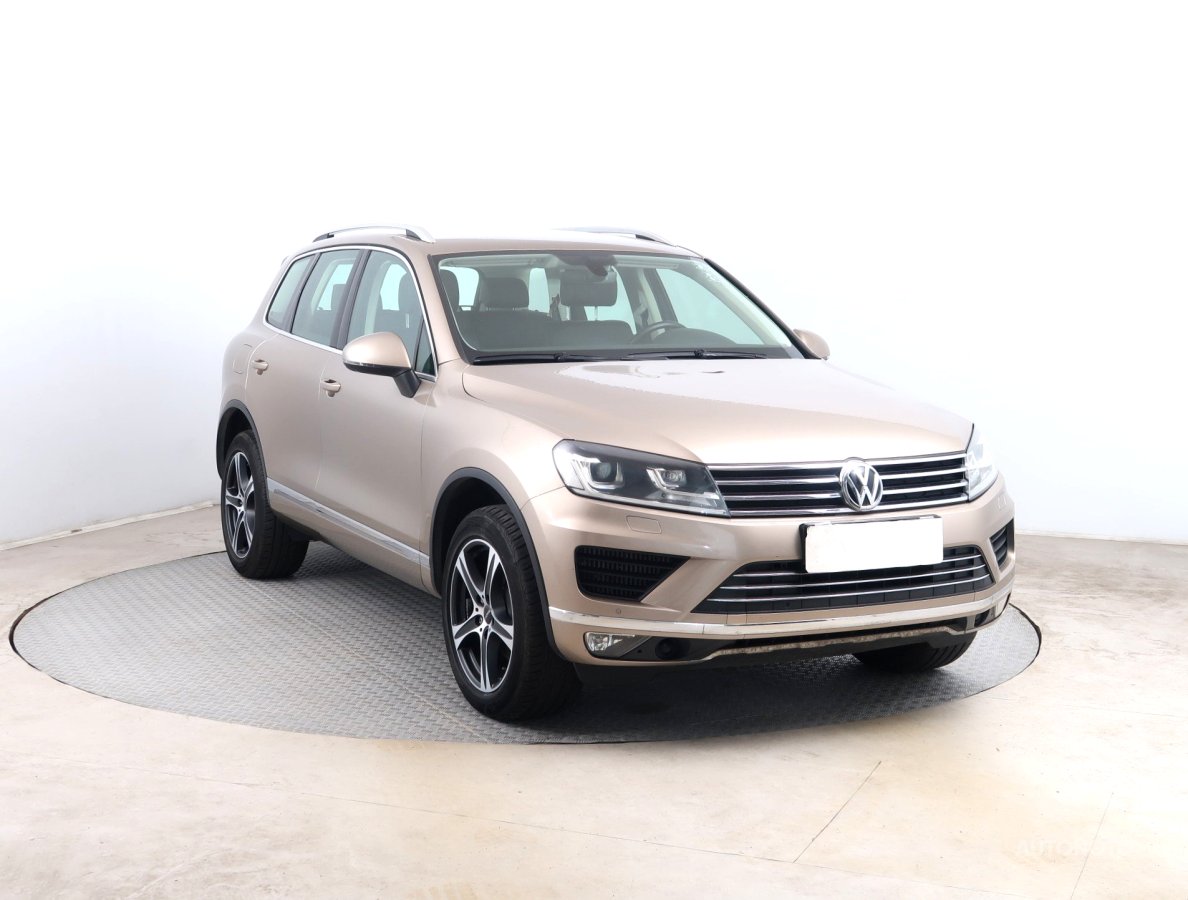 Volkswagen Touareg, 2016 - celkový pohled