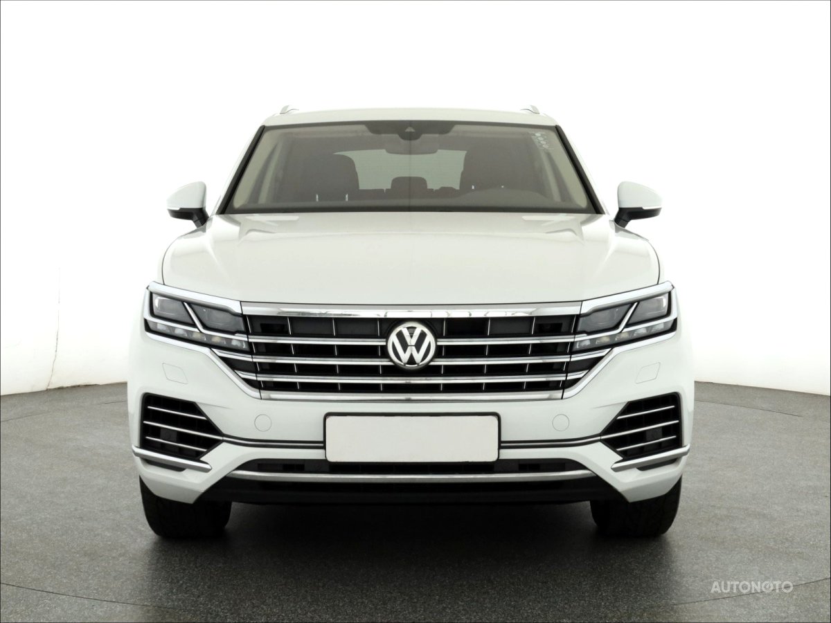 Volkswagen Touareg, 2018 - pohled č. 2