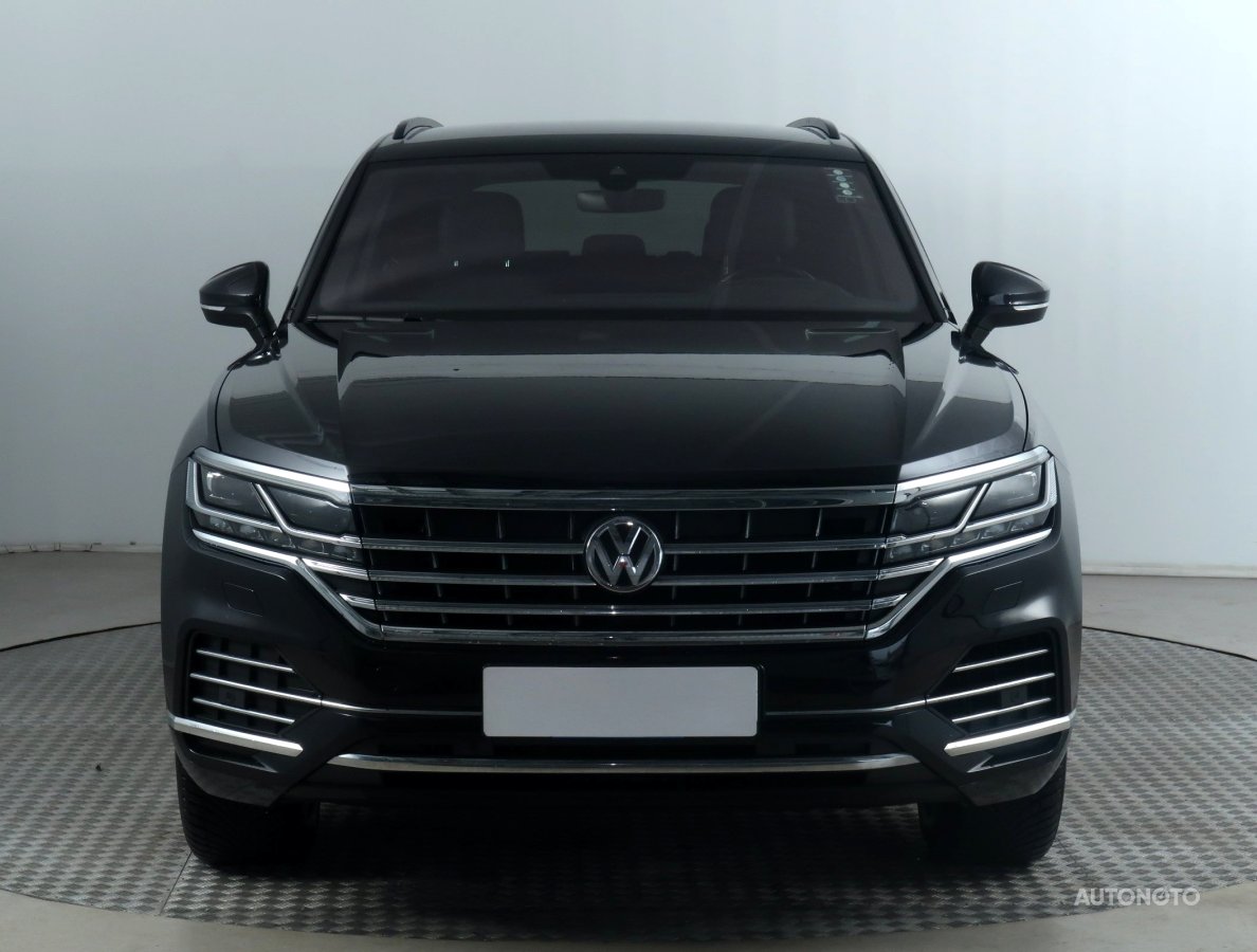 Volkswagen Touareg, 2018 - pohled č. 2