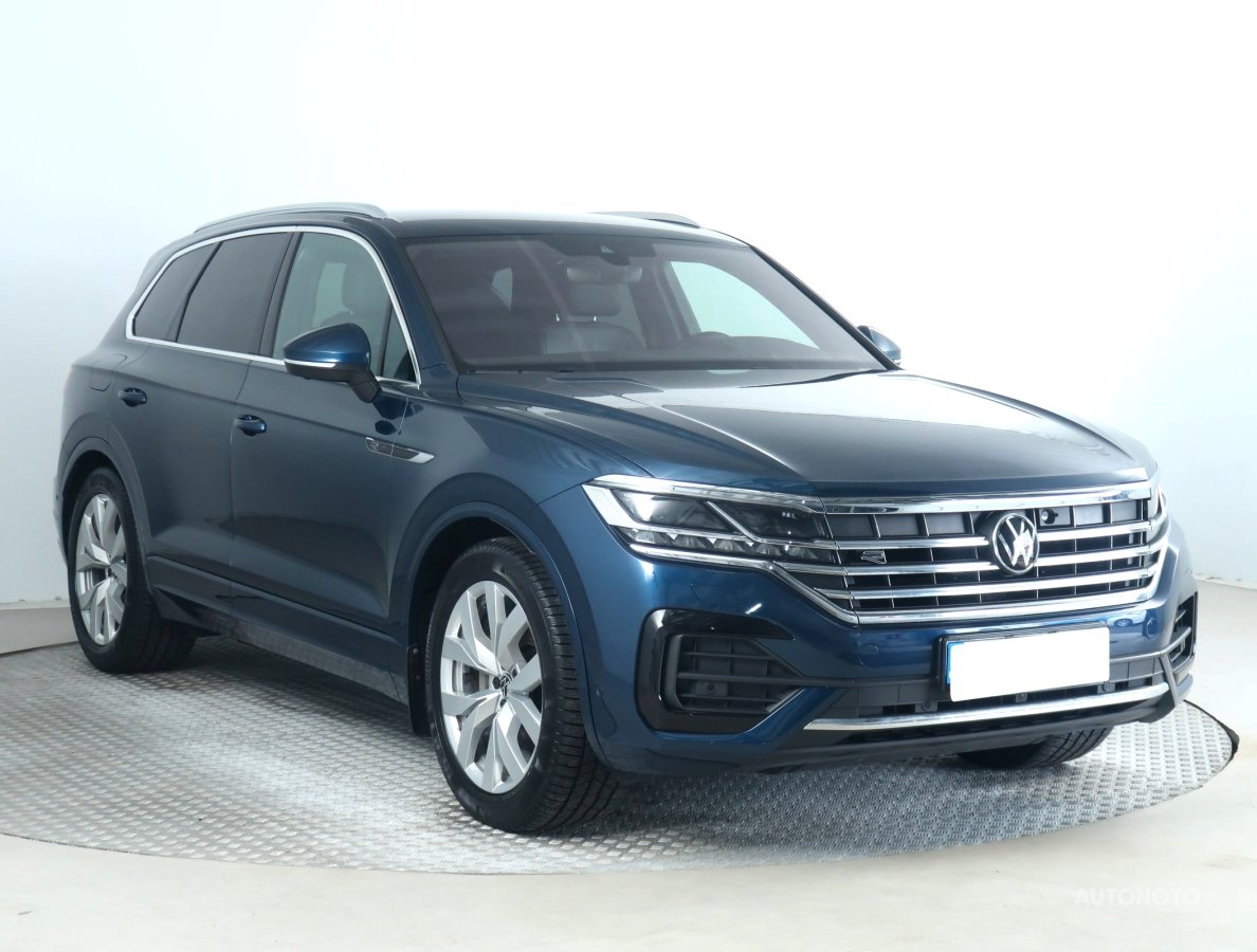 Volkswagen Touareg, 2022 - celkový pohled