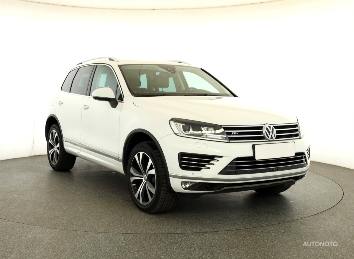 Volkswagen Touareg, 2015 - celkový pohled