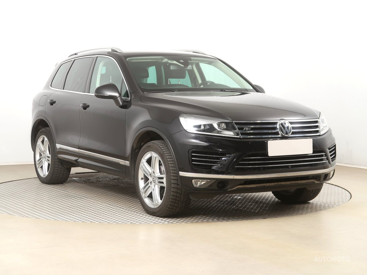 Volkswagen Touareg, 2015 - celkový pohled