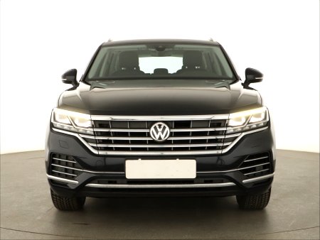 Volkswagen Touareg, 2018 - pohled č. 2