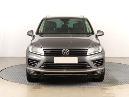 Volkswagen Touareg, 2017 - pohled č. 2