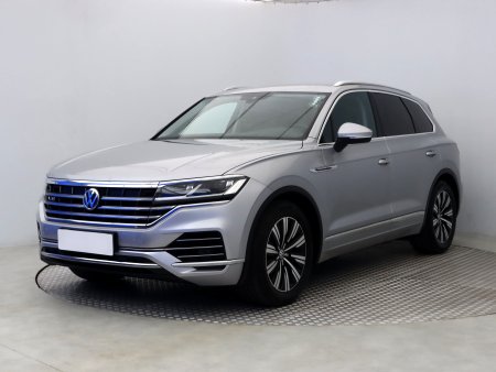 Volkswagen Touareg, 2019 - pohled č. 3