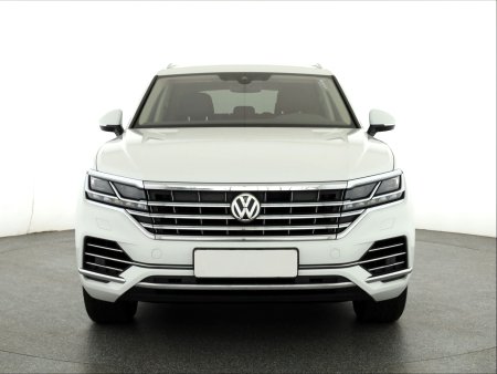 Volkswagen Touareg, 2018 - pohled č. 2