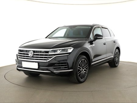 Volkswagen Touareg, 2018 - pohled č. 3