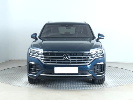 Volkswagen Touareg, 2022 - pohled č. 2