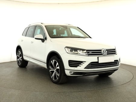 Volkswagen Touareg, 2015