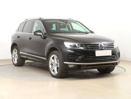 Volkswagen Touareg, 2015
