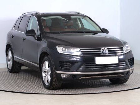 Volkswagen Touareg, 2015