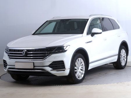 Volkswagen Touareg, 2020 - pohled č. 3