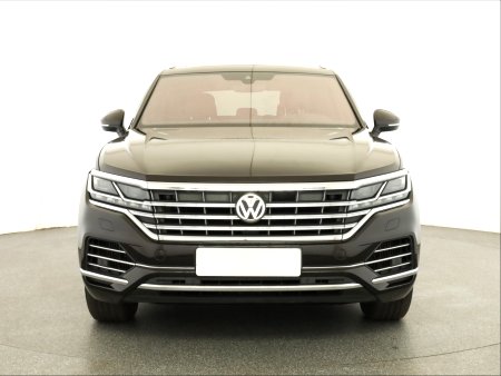 Volkswagen Touareg, 2019 - pohled č. 2