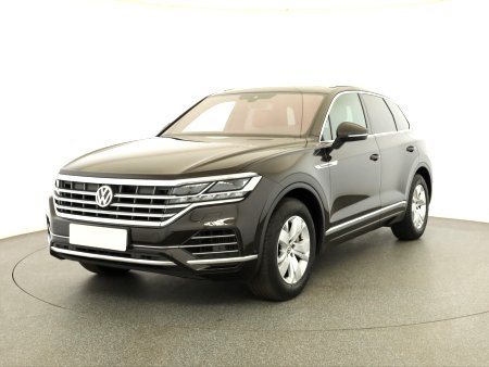 Volkswagen Touareg, 2019 - pohled č. 3