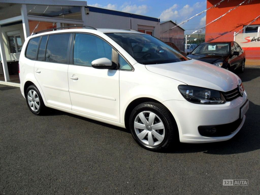 Volkswagen Touran, 2012 - pohled č. 6