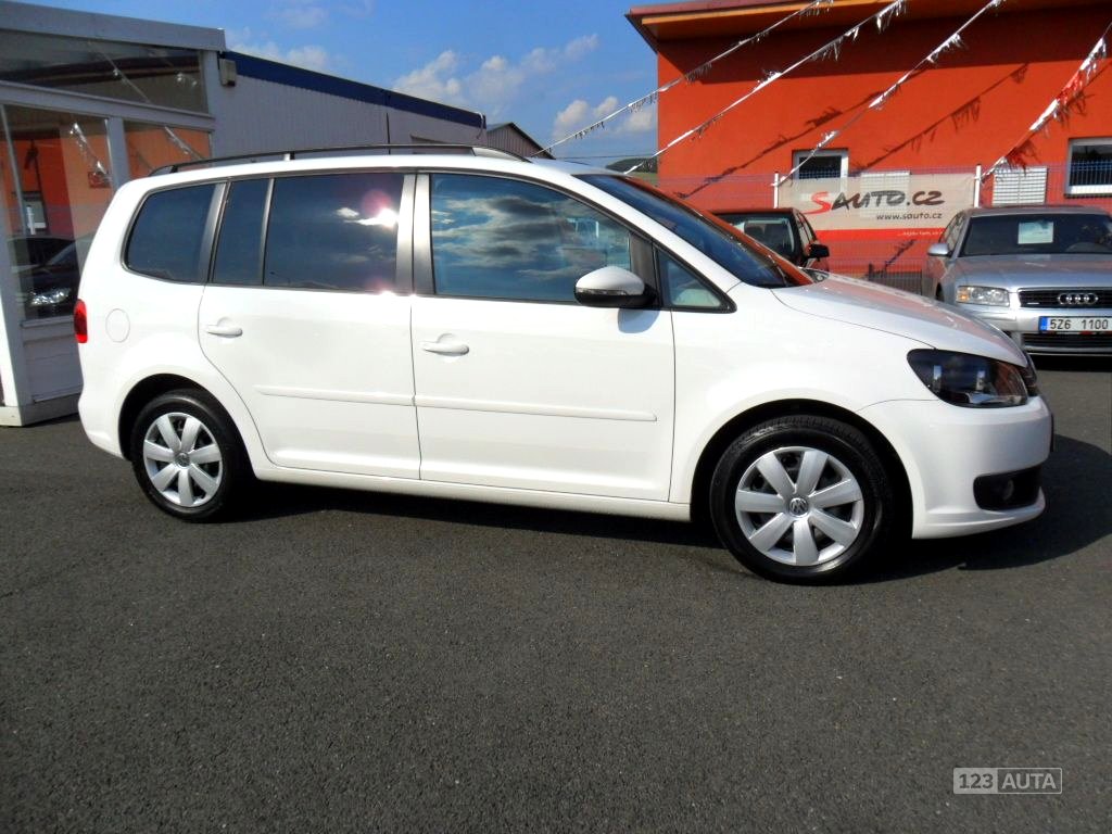 Volkswagen Touran, 2012 - pohled č. 7