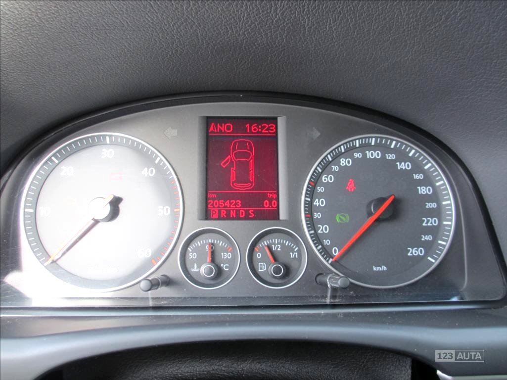 Volkswagen Touran, 2005 - pohled č. 7