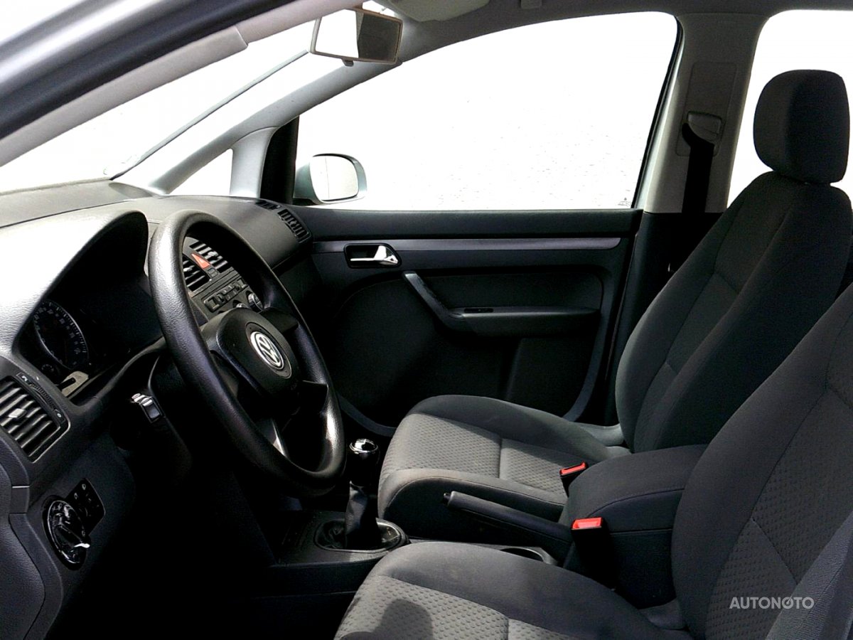 Volkswagen Touran, 2004 - pohled č. 6